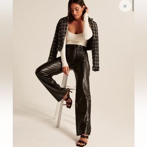 Abercrombie Curve Love Vegan Leather 90s Relaxed Pant 26 SHORT